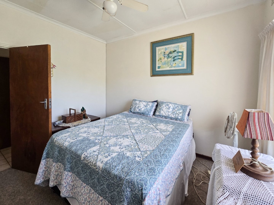 5 Bedroom Property for Sale in Shelly Beach KwaZulu-Natal