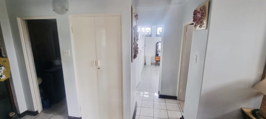  Bedroom Property for Sale in Lawrence Rocks KwaZulu-Natal