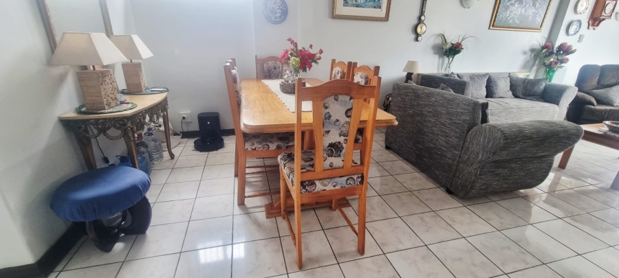  Bedroom Property for Sale in Lawrence Rocks KwaZulu-Natal