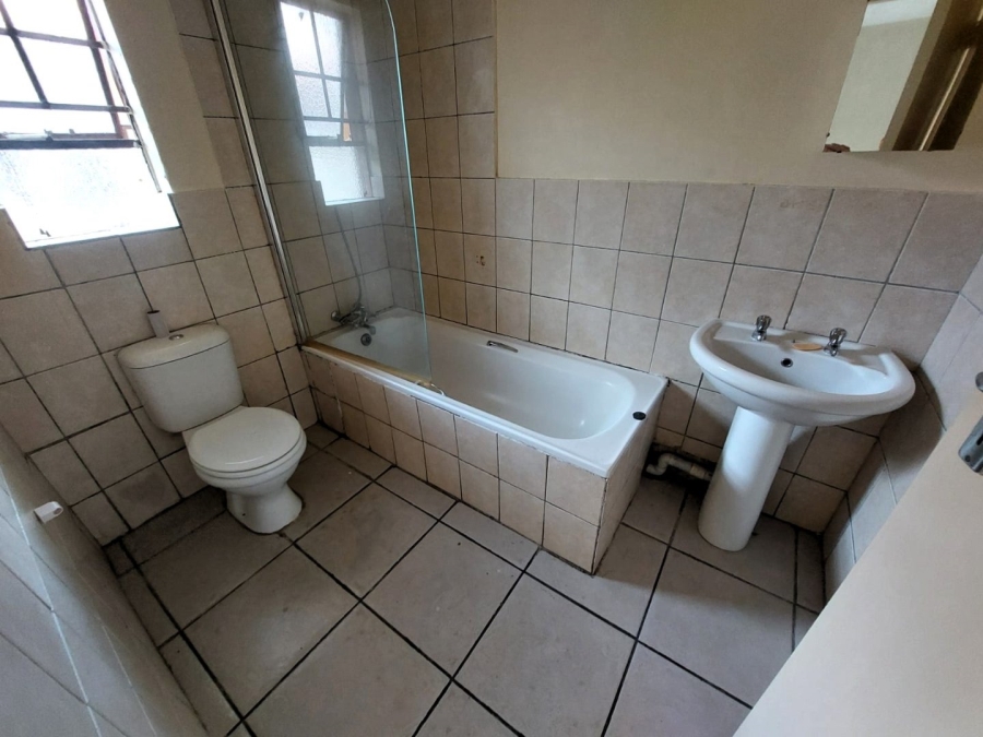 1 Bedroom Property for Sale in Pioneer Park KwaZulu-Natal