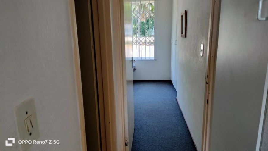 2 Bedroom Property for Sale in Uvongo Beach KwaZulu-Natal
