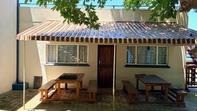 9 Bedroom Property for Sale in Glenmore KwaZulu-Natal