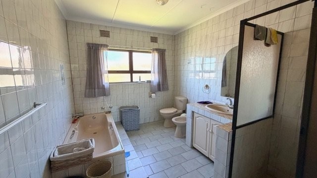 9 Bedroom Property for Sale in Glenmore KwaZulu-Natal