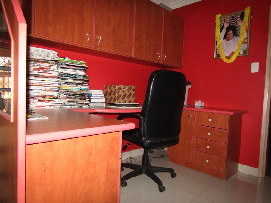 5 Bedroom Property for Sale in Signal Hill KwaZulu-Natal