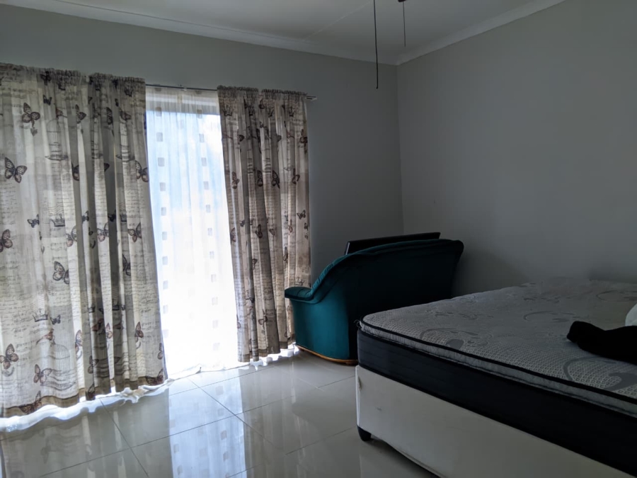 9 Bedroom Property for Sale in Signal Hill KwaZulu-Natal