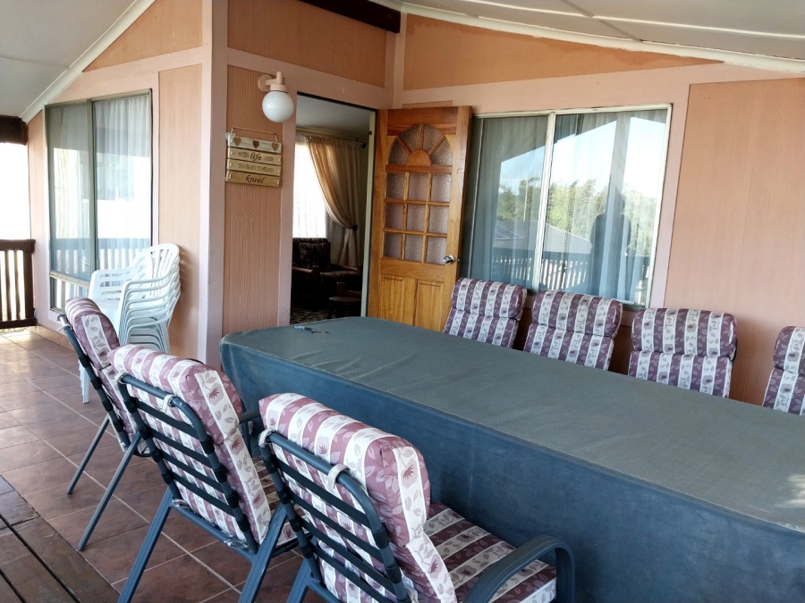 4 Bedroom Property for Sale in Hibberdene KwaZulu-Natal