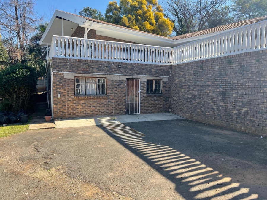 5 Bedroom Property for Sale in Signal Hill KwaZulu-Natal