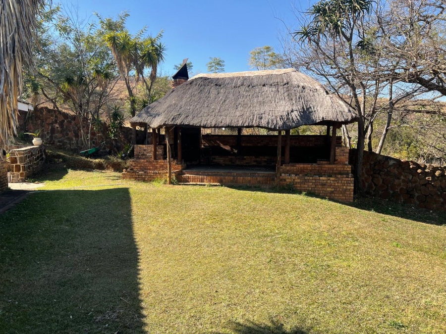 5 Bedroom Property for Sale in Signal Hill KwaZulu-Natal