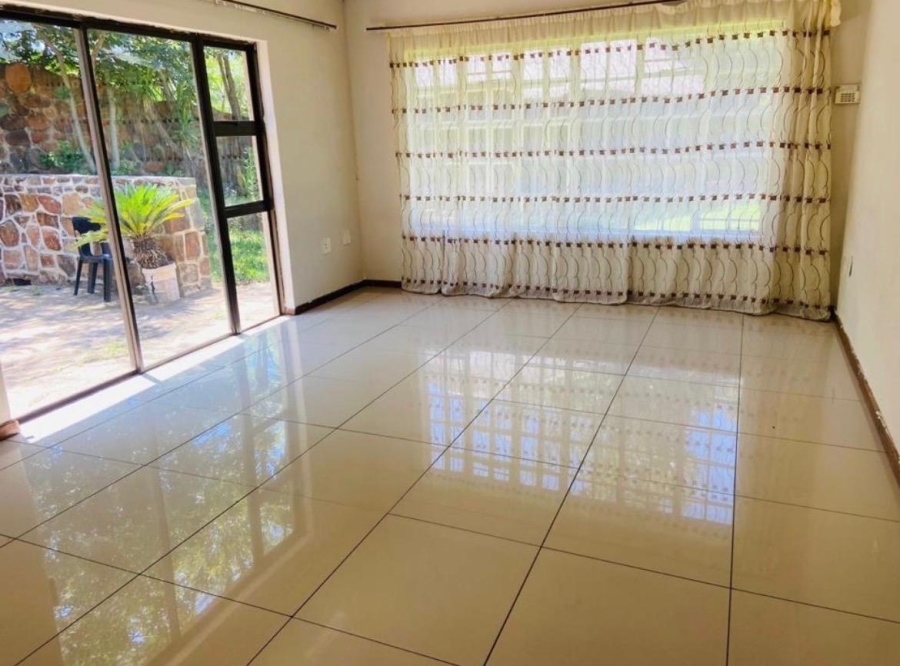 5 Bedroom Property for Sale in Signal Hill KwaZulu-Natal