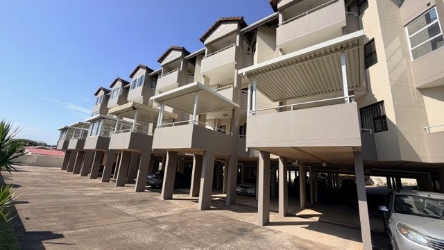 2 Bedroom Property for Sale in Uvongo KwaZulu-Natal