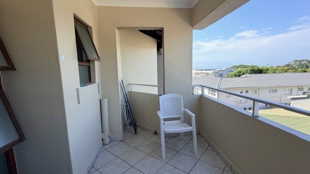 2 Bedroom Property for Sale in Uvongo KwaZulu-Natal