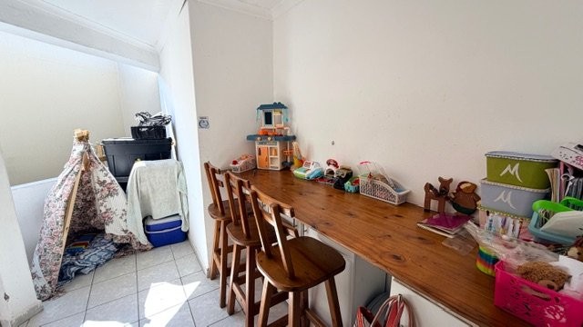 2 Bedroom Property for Sale in Uvongo KwaZulu-Natal