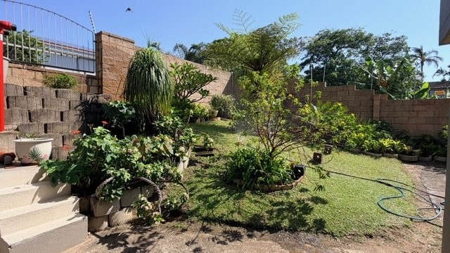 2 Bedroom Property for Sale in Uvongo KwaZulu-Natal