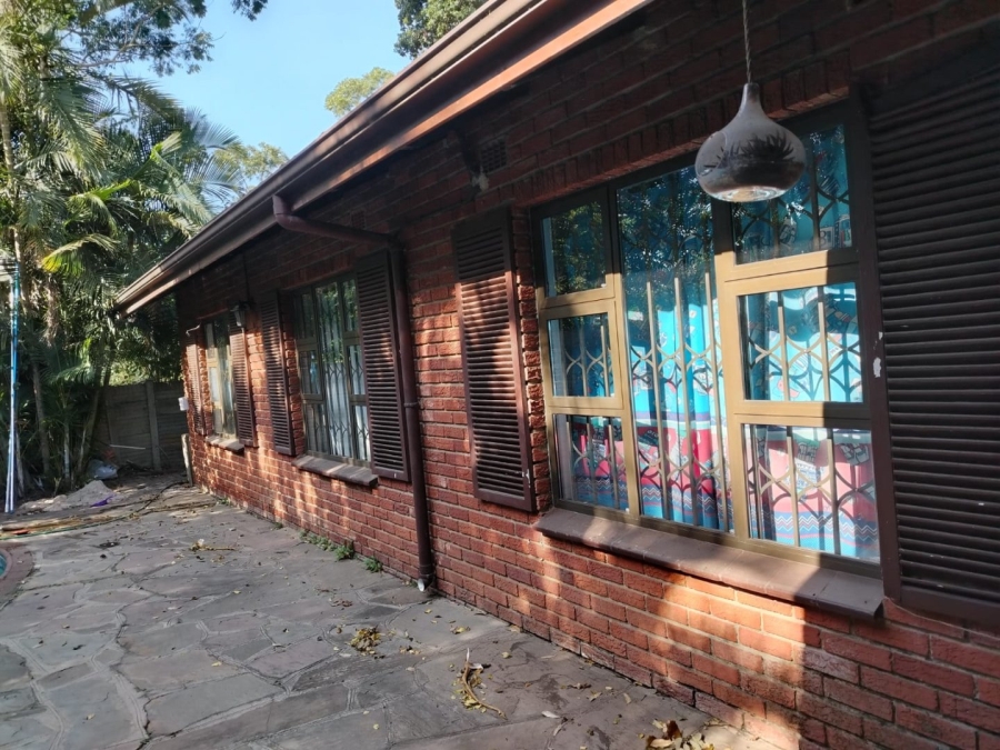 To Let 4 Bedroom Property for Rent in Dawncliffe KwaZulu-Natal