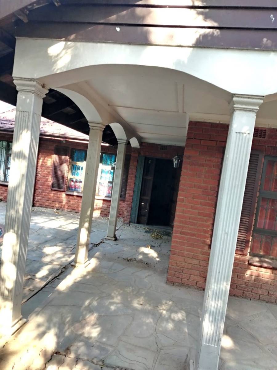 To Let 4 Bedroom Property for Rent in Dawncliffe KwaZulu-Natal