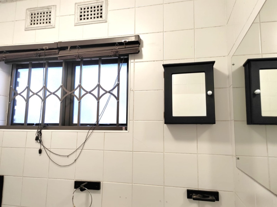 To Let 4 Bedroom Property for Rent in Dawncliffe KwaZulu-Natal