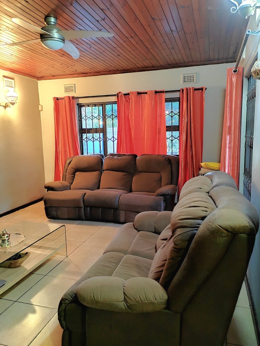 To Let 4 Bedroom Property for Rent in Dawncliffe KwaZulu-Natal