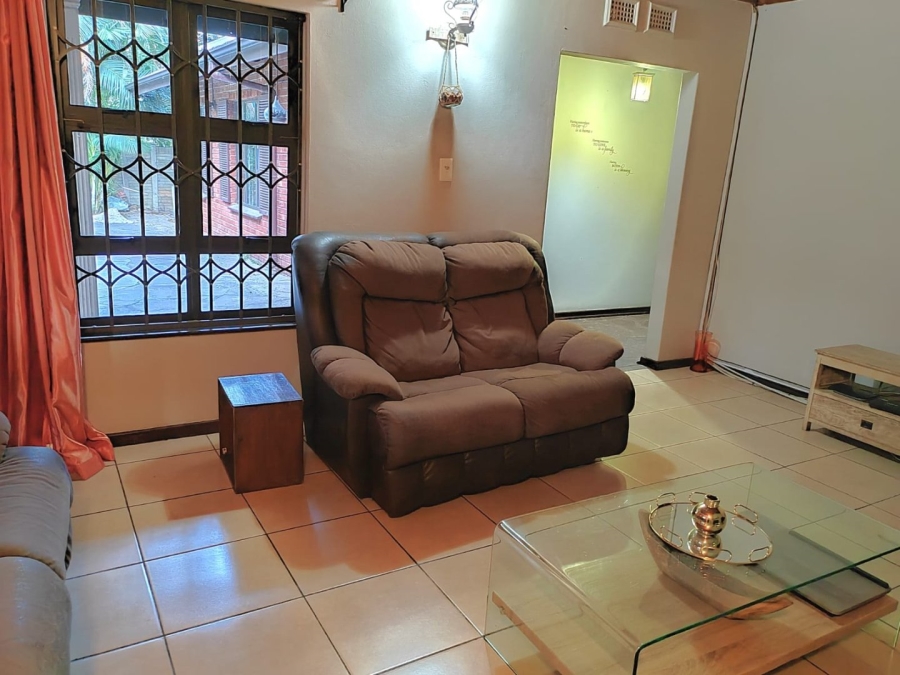 To Let 4 Bedroom Property for Rent in Dawncliffe KwaZulu-Natal