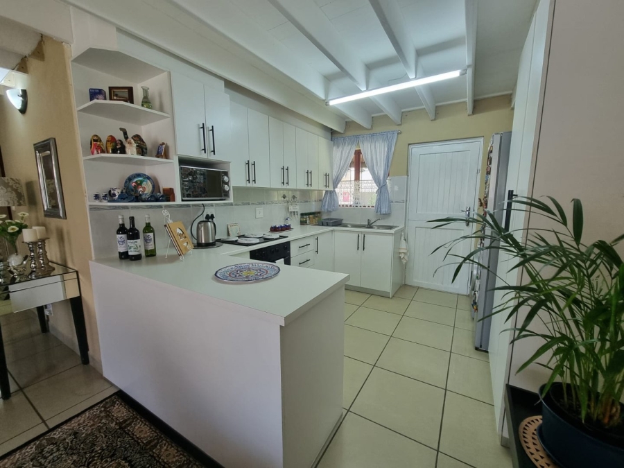 3 Bedroom Property for Sale in Southport KwaZulu-Natal