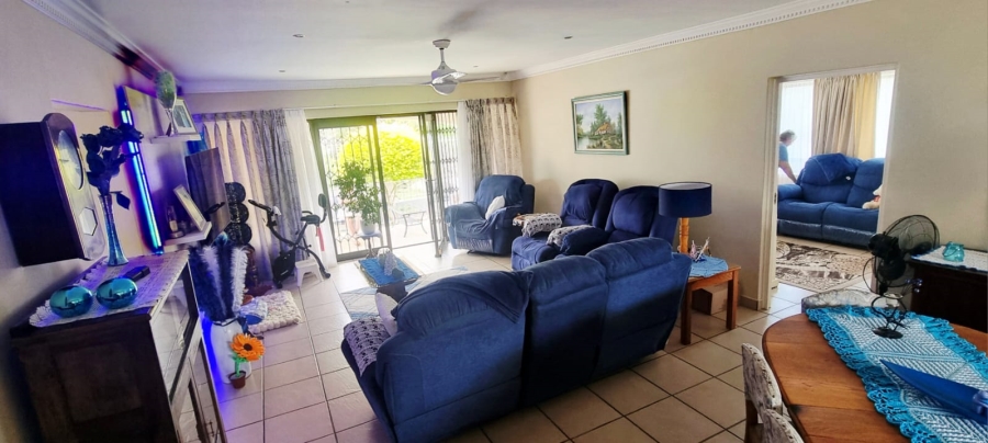 3 Bedroom Property for Sale in Uvongo KwaZulu-Natal