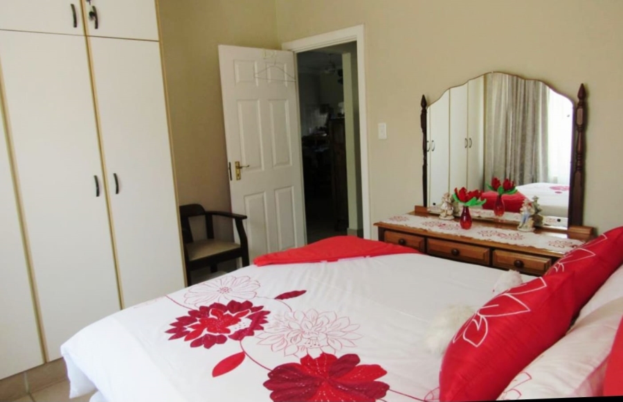 3 Bedroom Property for Sale in Uvongo KwaZulu-Natal