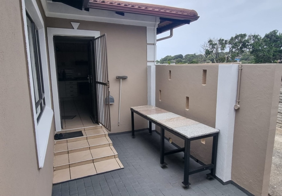 3 Bedroom Property for Sale in Uvongo KwaZulu-Natal