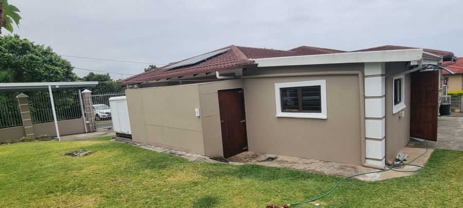 3 Bedroom Property for Sale in Uvongo KwaZulu-Natal