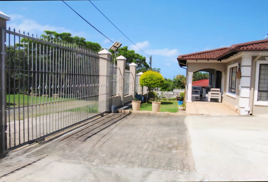 3 Bedroom Property for Sale in Uvongo KwaZulu-Natal