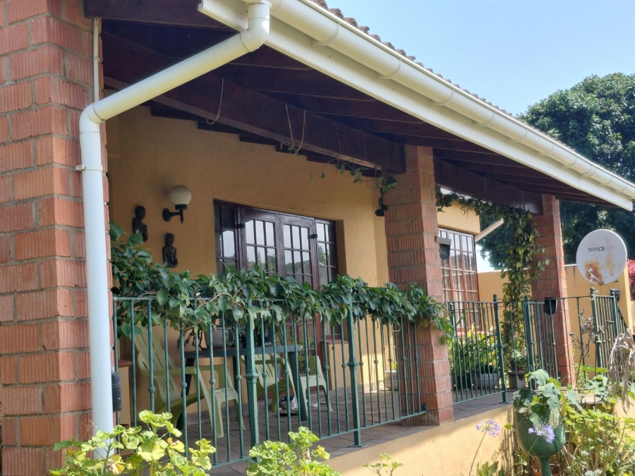 3 Bedroom Property for Sale in Umtentweni KwaZulu-Natal