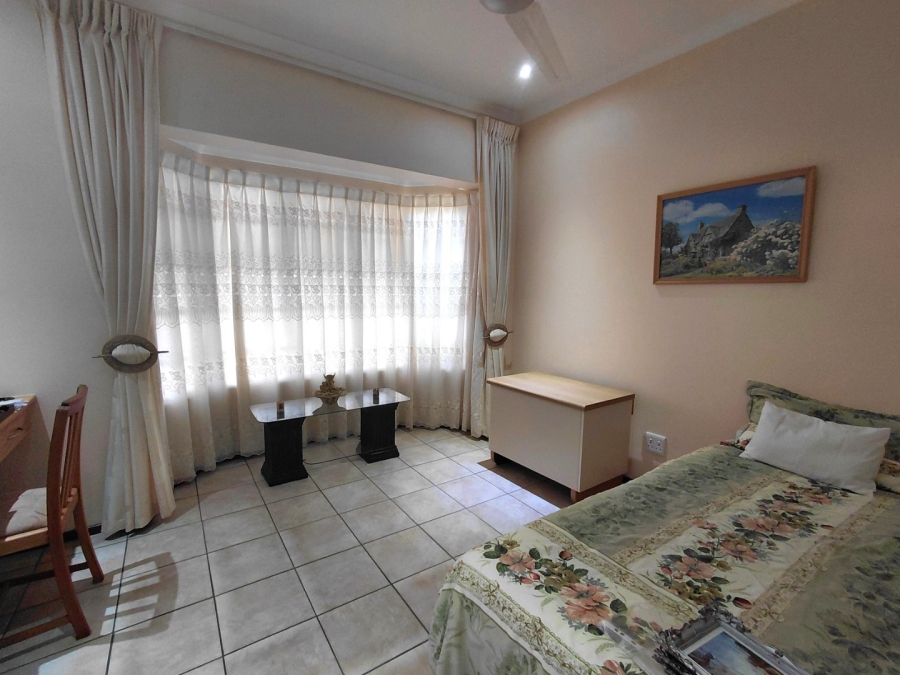 3 Bedroom Property for Sale in Umtentweni KwaZulu-Natal