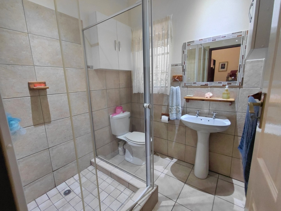 3 Bedroom Property for Sale in Umtentweni KwaZulu-Natal