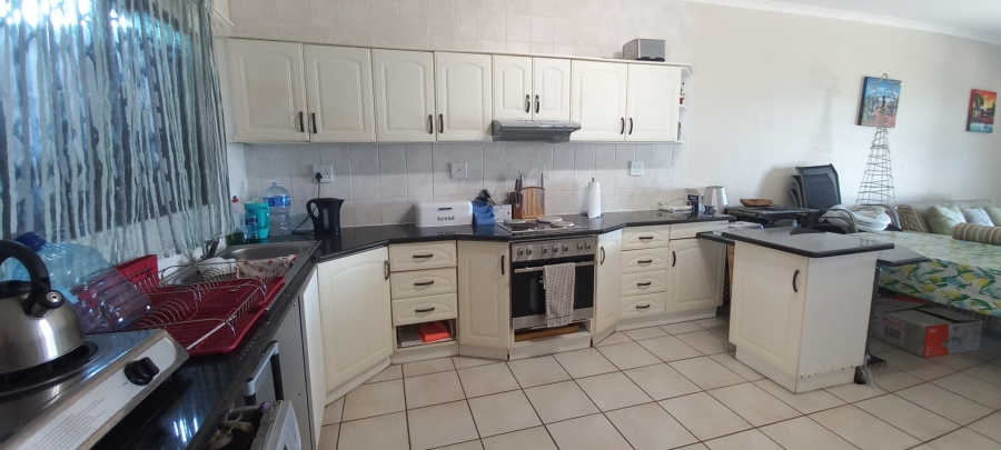 2 Bedroom Property for Sale in Hibberdene KwaZulu-Natal