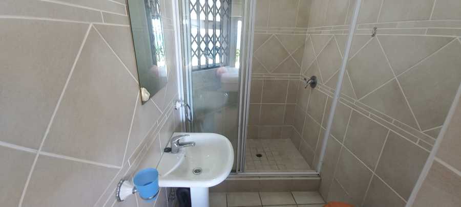 2 Bedroom Property for Sale in Hibberdene KwaZulu-Natal