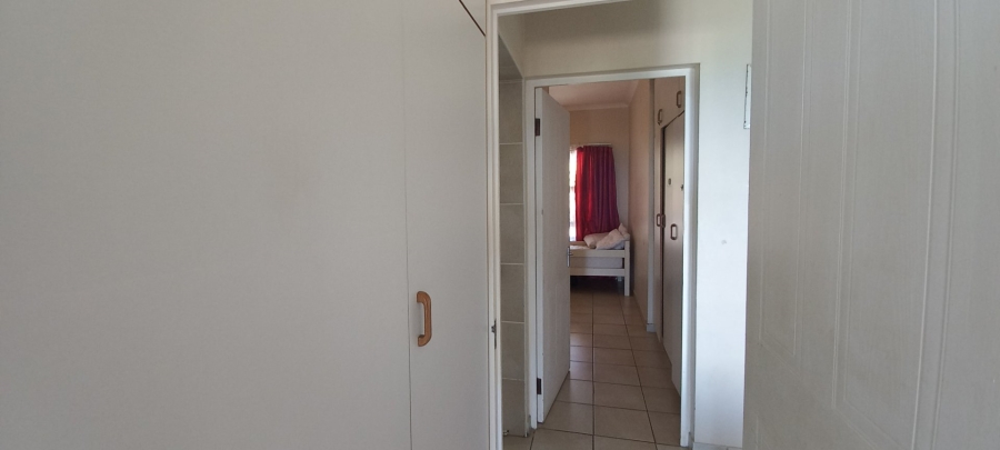 2 Bedroom Property for Sale in Hibberdene KwaZulu-Natal