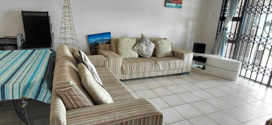 2 Bedroom Property for Sale in Hibberdene KwaZulu-Natal