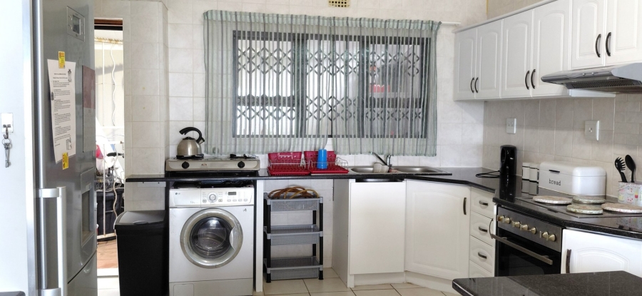 2 Bedroom Property for Sale in Hibberdene KwaZulu-Natal