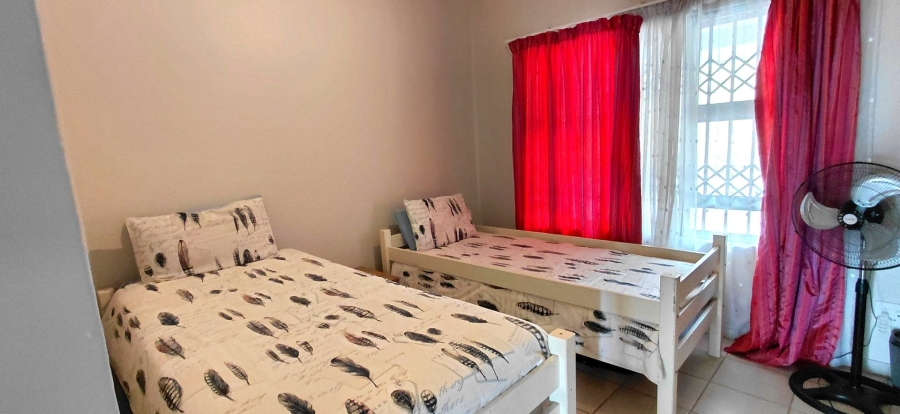 2 Bedroom Property for Sale in Hibberdene KwaZulu-Natal