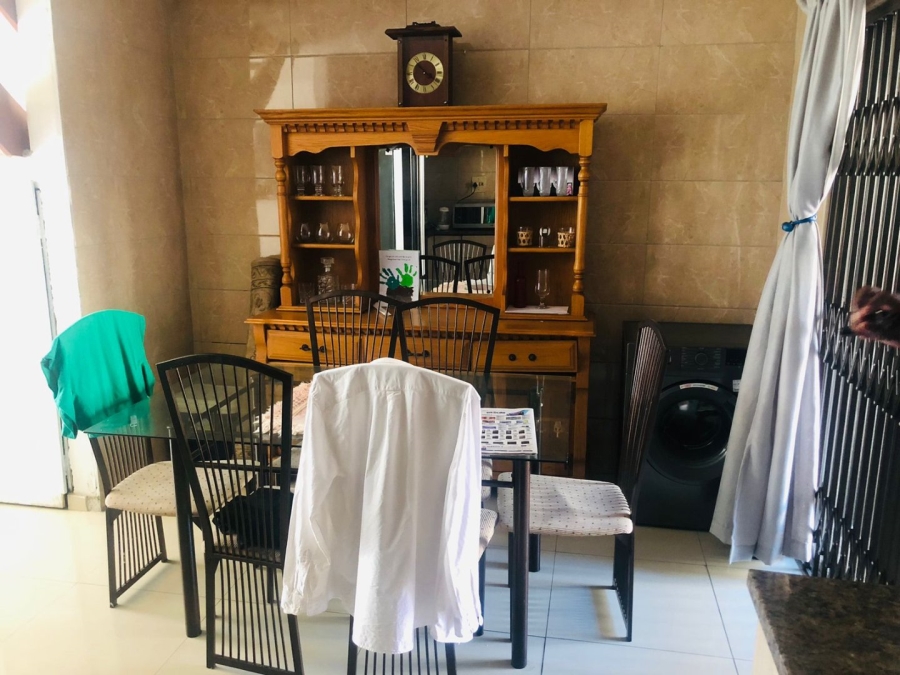 2 Bedroom Property for Sale in Pinetown KwaZulu-Natal