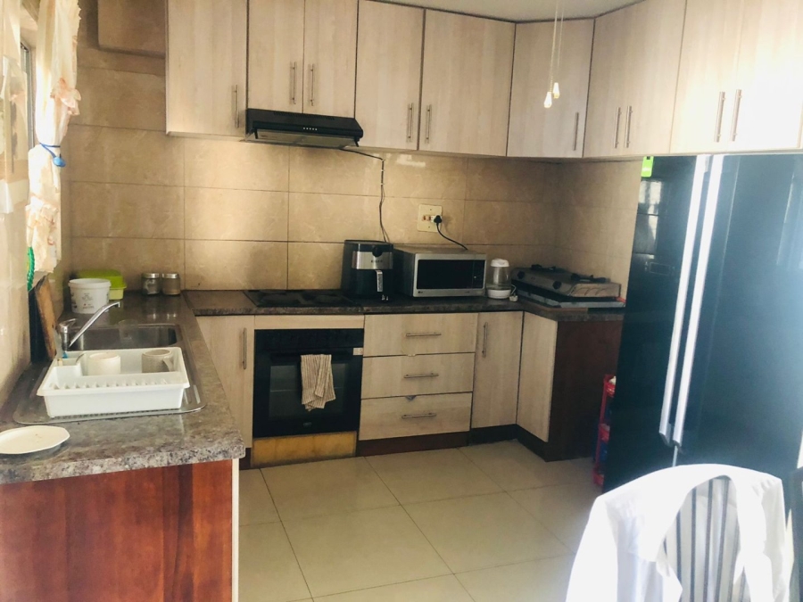 2 Bedroom Property for Sale in Pinetown KwaZulu-Natal