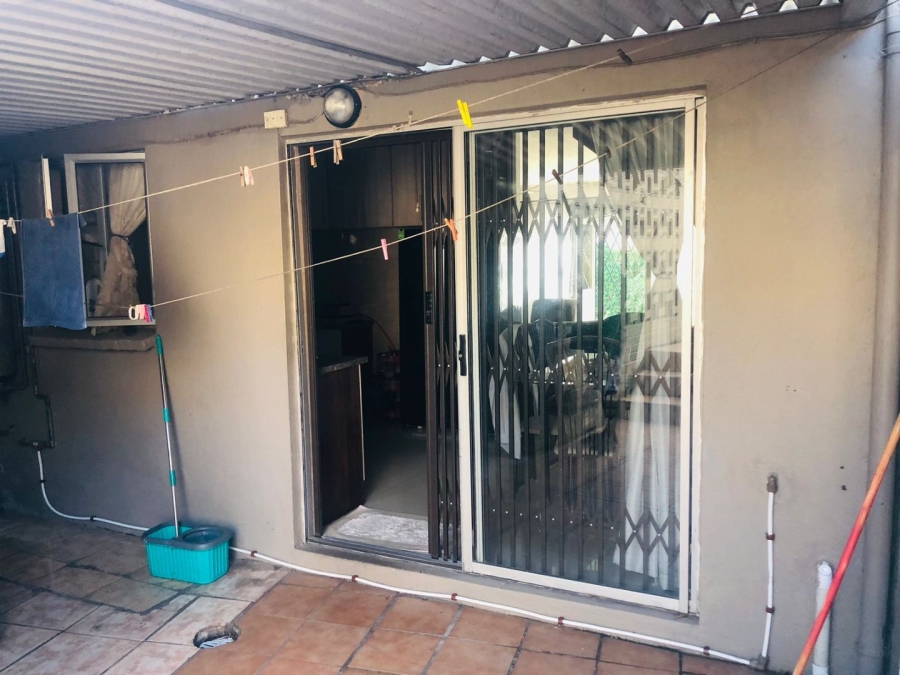 2 Bedroom Property for Sale in Pinetown KwaZulu-Natal