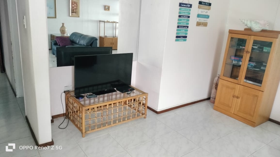 2 Bedroom Property for Sale in Margate KwaZulu-Natal