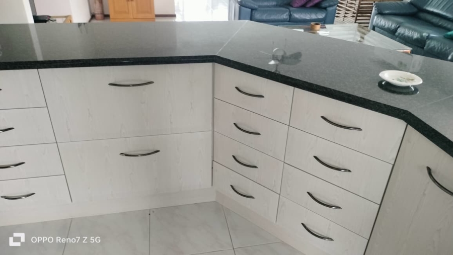 2 Bedroom Property for Sale in Margate KwaZulu-Natal