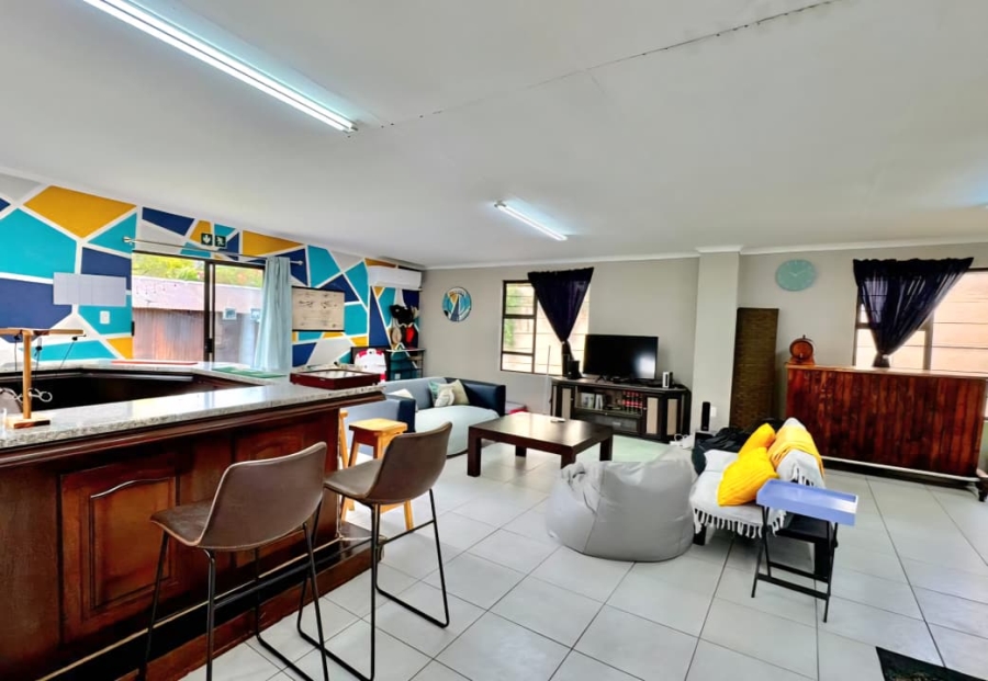 4 Bedroom Property for Sale in Aviary Hill KwaZulu-Natal