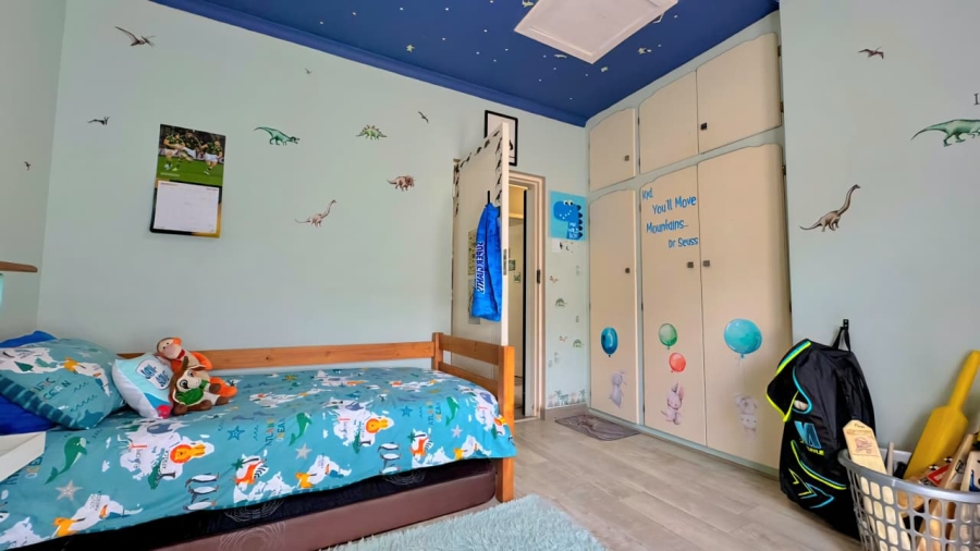 4 Bedroom Property for Sale in Aviary Hill KwaZulu-Natal