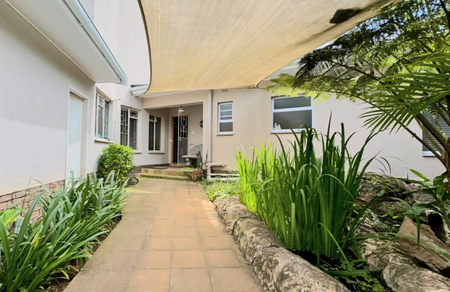 4 Bedroom Property for Sale in Aviary Hill KwaZulu-Natal