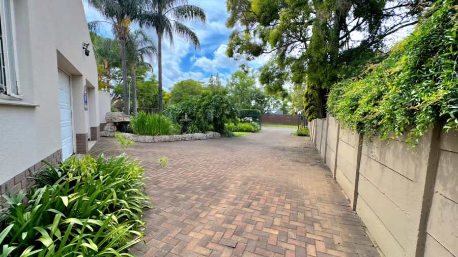 4 Bedroom Property for Sale in Aviary Hill KwaZulu-Natal