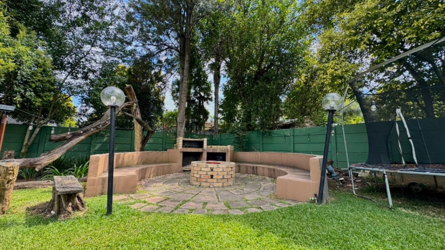 4 Bedroom Property for Sale in Aviary Hill KwaZulu-Natal