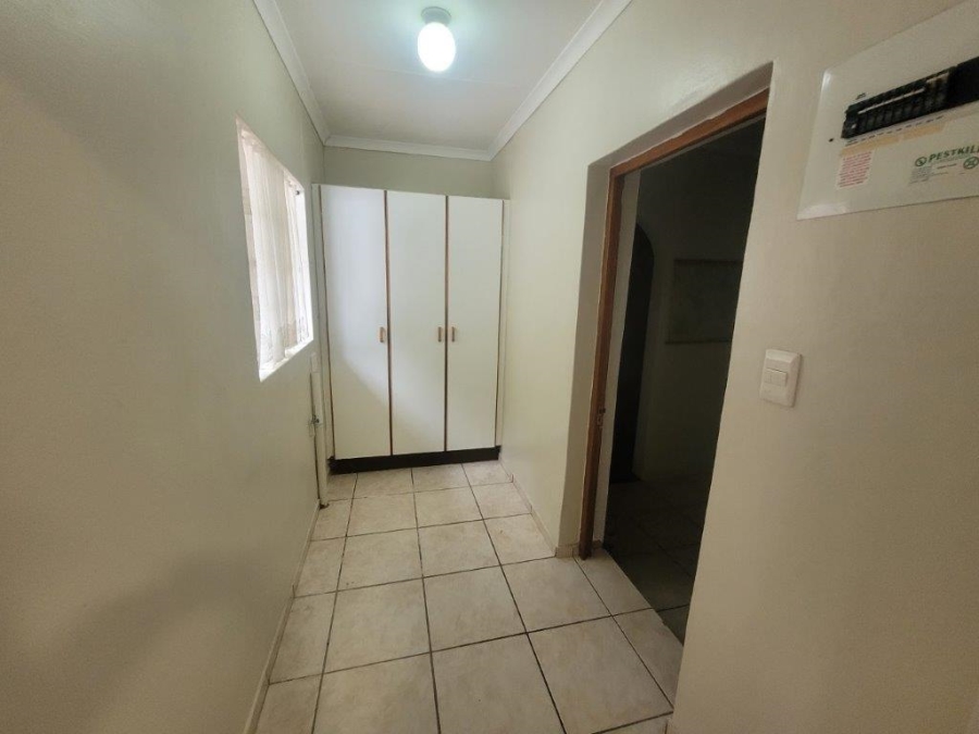 3 Bedroom Property for Sale in Umtentweni KwaZulu-Natal