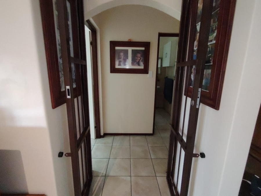 3 Bedroom Property for Sale in Umtentweni KwaZulu-Natal