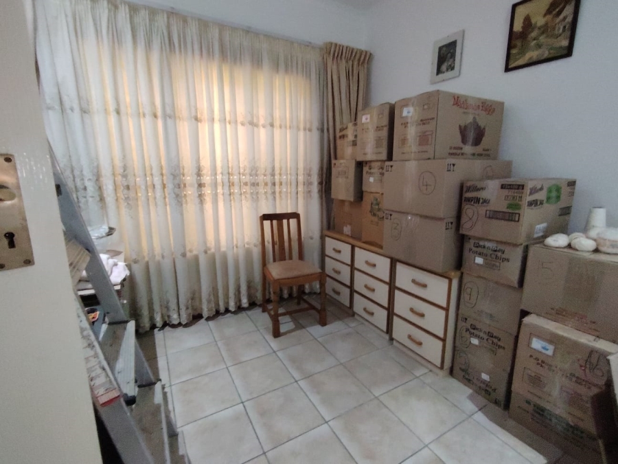 3 Bedroom Property for Sale in Umtentweni KwaZulu-Natal